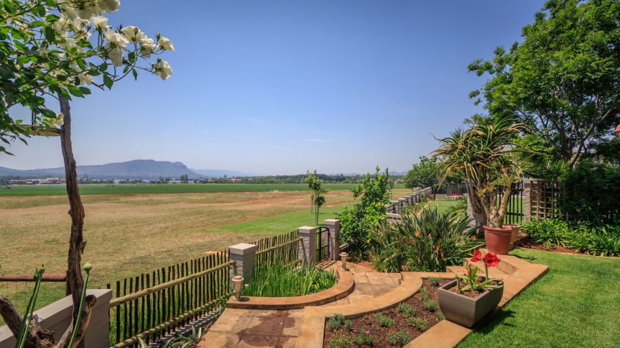 3 Bedroom Property for Sale in The Coves North West
